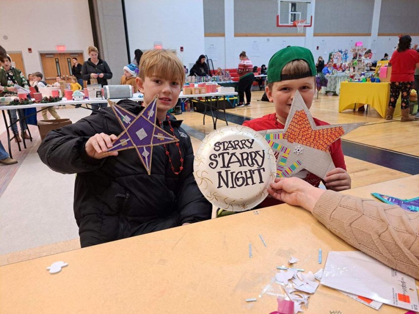 Star-making at craft fair